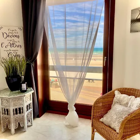 Vue Frontale Mer, 4 Personnes *